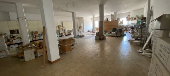 216m² Commercial property in San Giovanni Teatino, Italy No. 278448 12