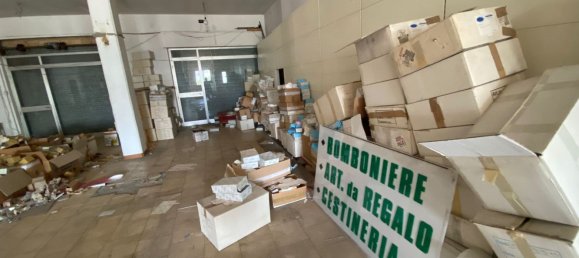 216m² Commercial property in San Giovanni Teatino, Italy No. 278448 11