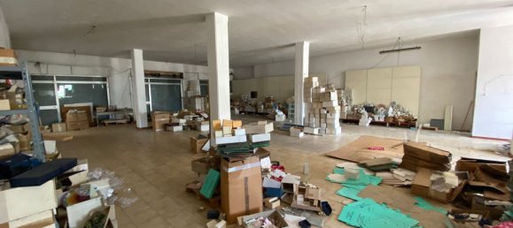 216m² Commercial property in San Giovanni Teatino, Italy No. 278448 18