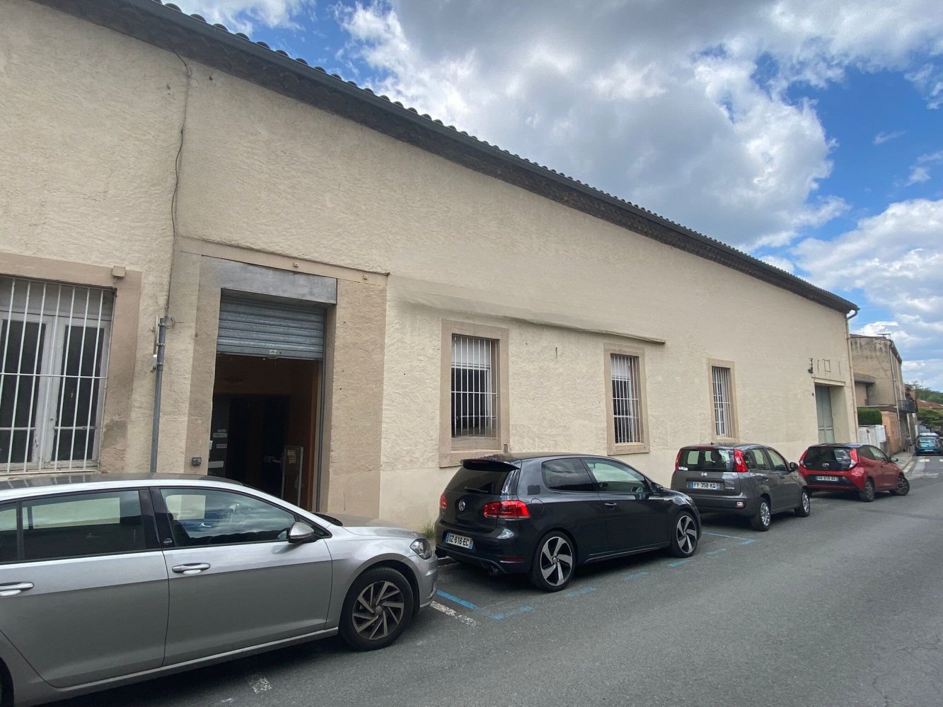 300m² Commercial property in Mazamet, France No. 296756