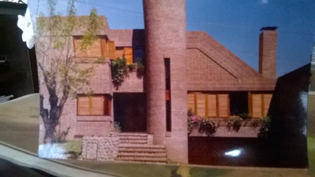 4 bedrooms House in Buenos Aires, Argentina No. 86307