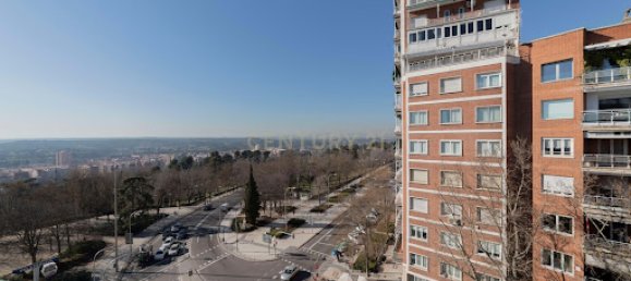 5 bedrooms Penthouse in Madrid, Spain No. 183389 30