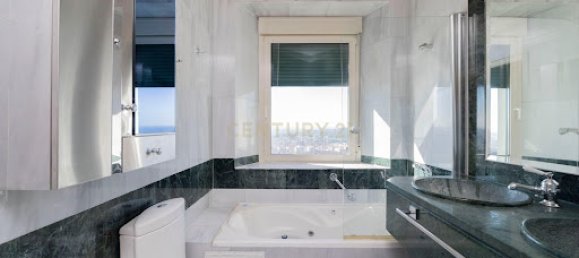 5 bedrooms Penthouse in Madrid, Spain No. 183389 10