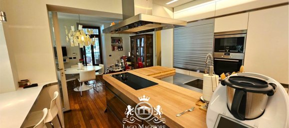 Villa de 4 dormitorios en Castelletto sopra Ticino, Italy No. 329224 35