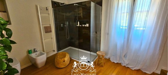 Villa de 4 dormitorios en Castelletto sopra Ticino, Italy No. 329224 48