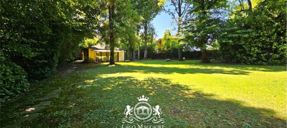 Villa de 4 dormitorios en Castelletto sopra Ticino, Italy No. 329224 13