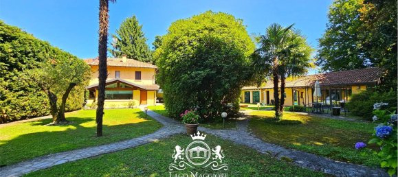 Villa de 4 dormitorios en Castelletto sopra Ticino, Italy No. 329224 10