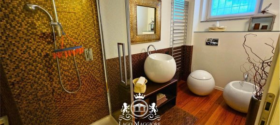 Villa de 4 dormitorios en Castelletto sopra Ticino, Italy No. 329224 37