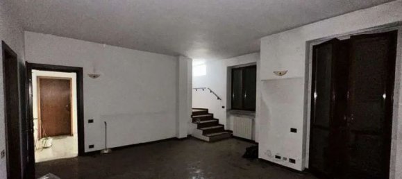 4-Zimmer Doppelhaus in Cesano Maderno, Italy, Nr. 186909 19