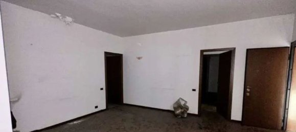 4-Zimmer Doppelhaus in Cesano Maderno, Italy, Nr. 186909 4