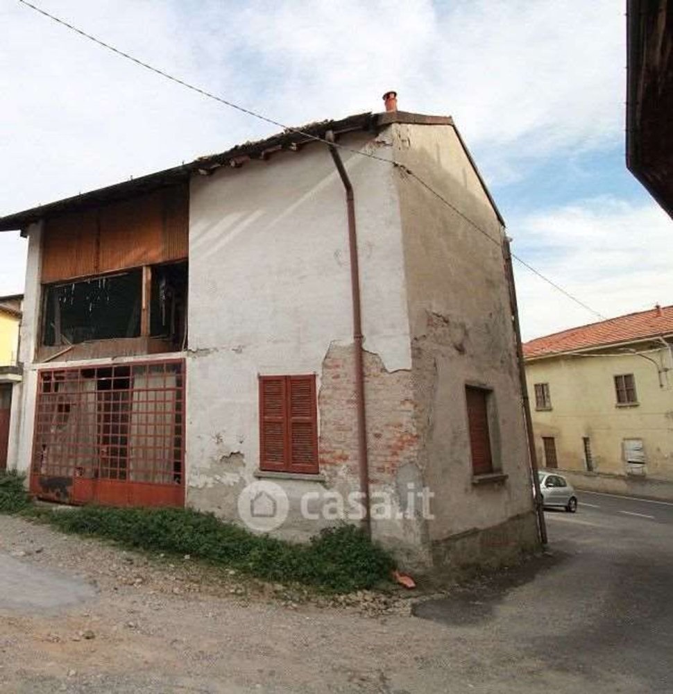 Studio in Fenegrò, Italy No. 283421