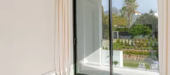 5 Schlafzimmer Villa in Marbella, Spain, Nr. 35527 8