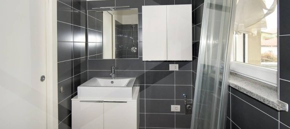 3 rooms Apartment in Legnano, Italy No. 21411 13