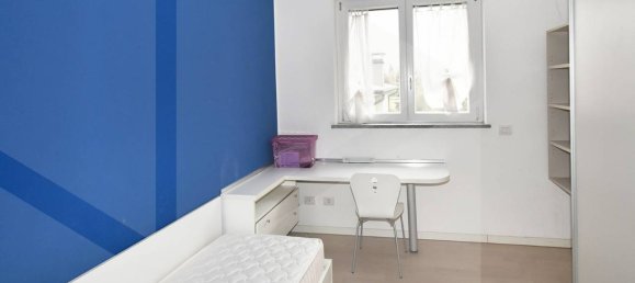 3 rooms Apartment in Legnano, Italy No. 21411 11