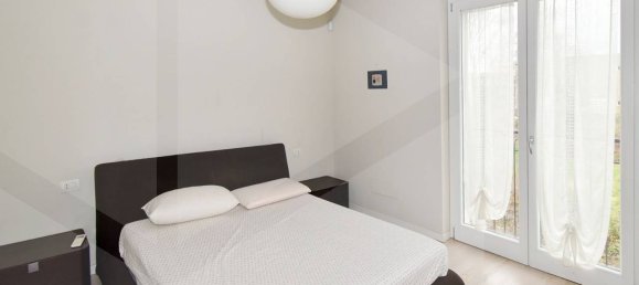 3 rooms Apartment in Legnano, Italy No. 21411 6