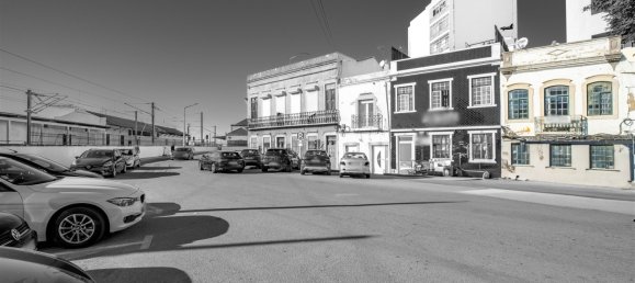 170m² Building in Faro, Portugal No. 117430 4