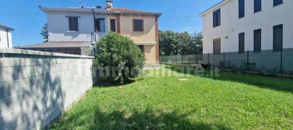 Вилла с 2 спальнями в Тревильо, Италия № 355749 6