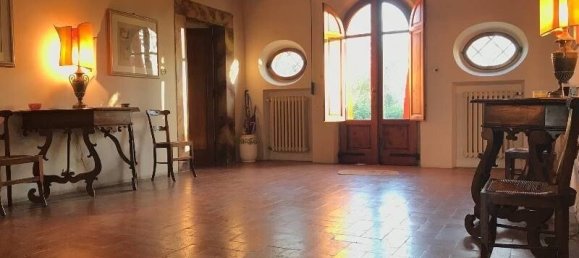 4 bedrooms Villa in Fucecchio, Italy No. 120493 6