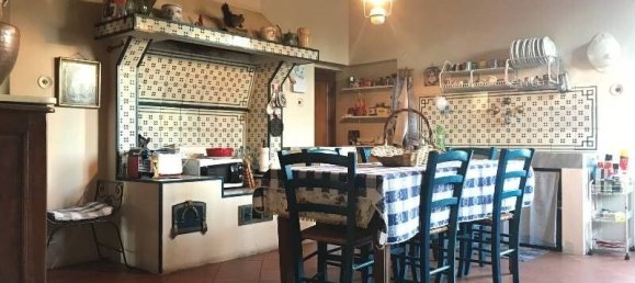 4 bedrooms Villa in Fucecchio, Italy No. 120493 7