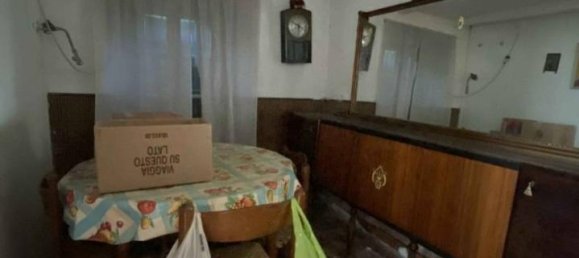 5 rooms House in Vetto, Italy No. 109428 8