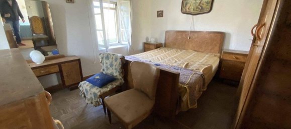 5 rooms House in Vetto, Italy No. 109428 14