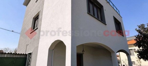 3 Schlafzimmer Villa in Landriano, Italy, Nr. 7832 25