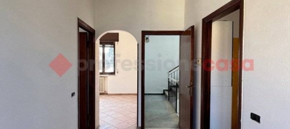 3 Schlafzimmer Villa in Landriano, Italy, Nr. 7832 9