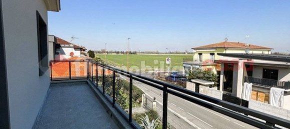 3 Schlafzimmer Villa in Landriano, Italy, Nr. 7832 20