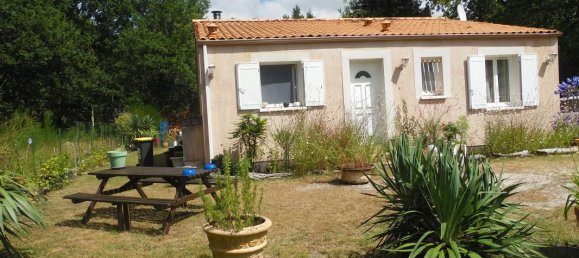 Casa de 4 dormitorios en Grayan-et-l'Hopital, France No. 320222 12