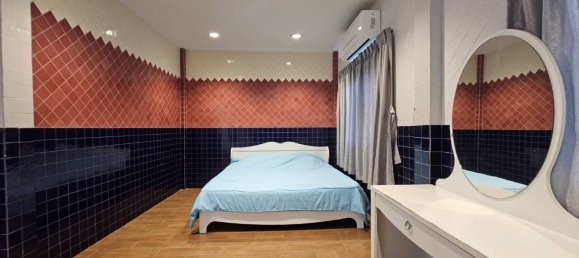4 bedrooms House for sale in Pattaya, Chonburi, Eastern Thailand, Thailand № 73987 25