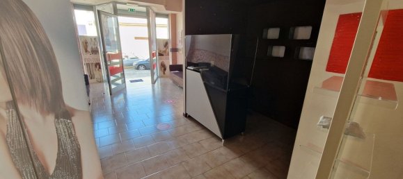 Коммерческая недвижимость 70м² в Тури, Италия № 177984 7