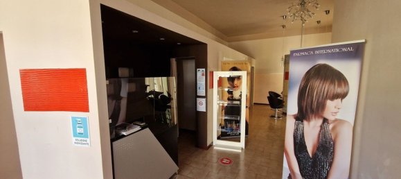 Коммерческая недвижимость 70м² в Тури, Италия № 177984 3