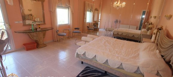 6 bedrooms Villa in Calpe, Spain No. 1514 7