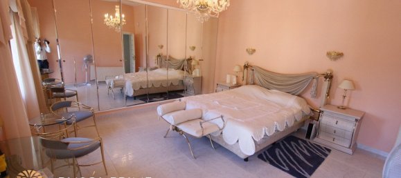 6 bedrooms Villa in Calpe, Spain No. 1514 5