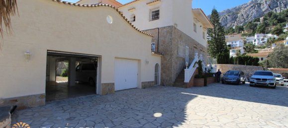 6 bedrooms Villa in Calpe, Spain No. 1514 14