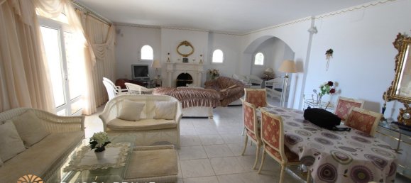 6 bedrooms Villa in Calpe, Spain No. 1514 3