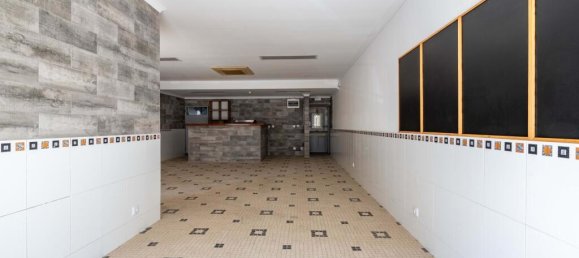 128m² Commercial property in Lagos, Portugal No. 303030 6