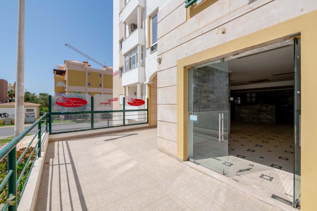 128m² Commercial property in Lagos, Portugal No. 303030