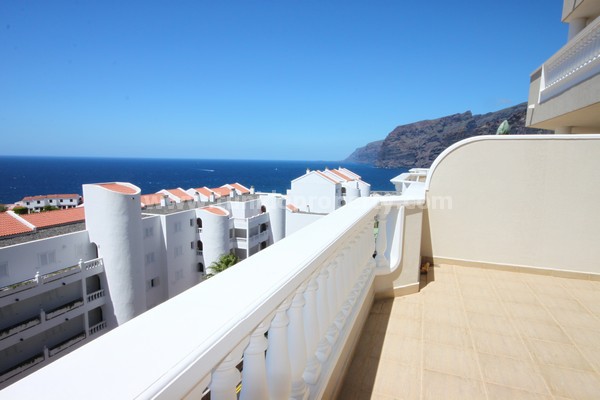 2 غرف نوم شقة في Acantilado De Los Gigantes, Spain رقم 716