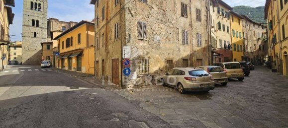 Apartamento de 2 dormitorios en Pescia, Italy No. 348969 5