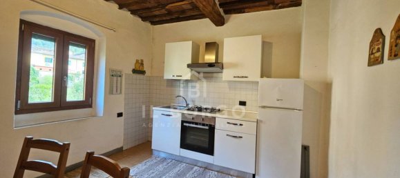 Apartamento de 2 dormitorios en Pescia, Italy No. 348969 11