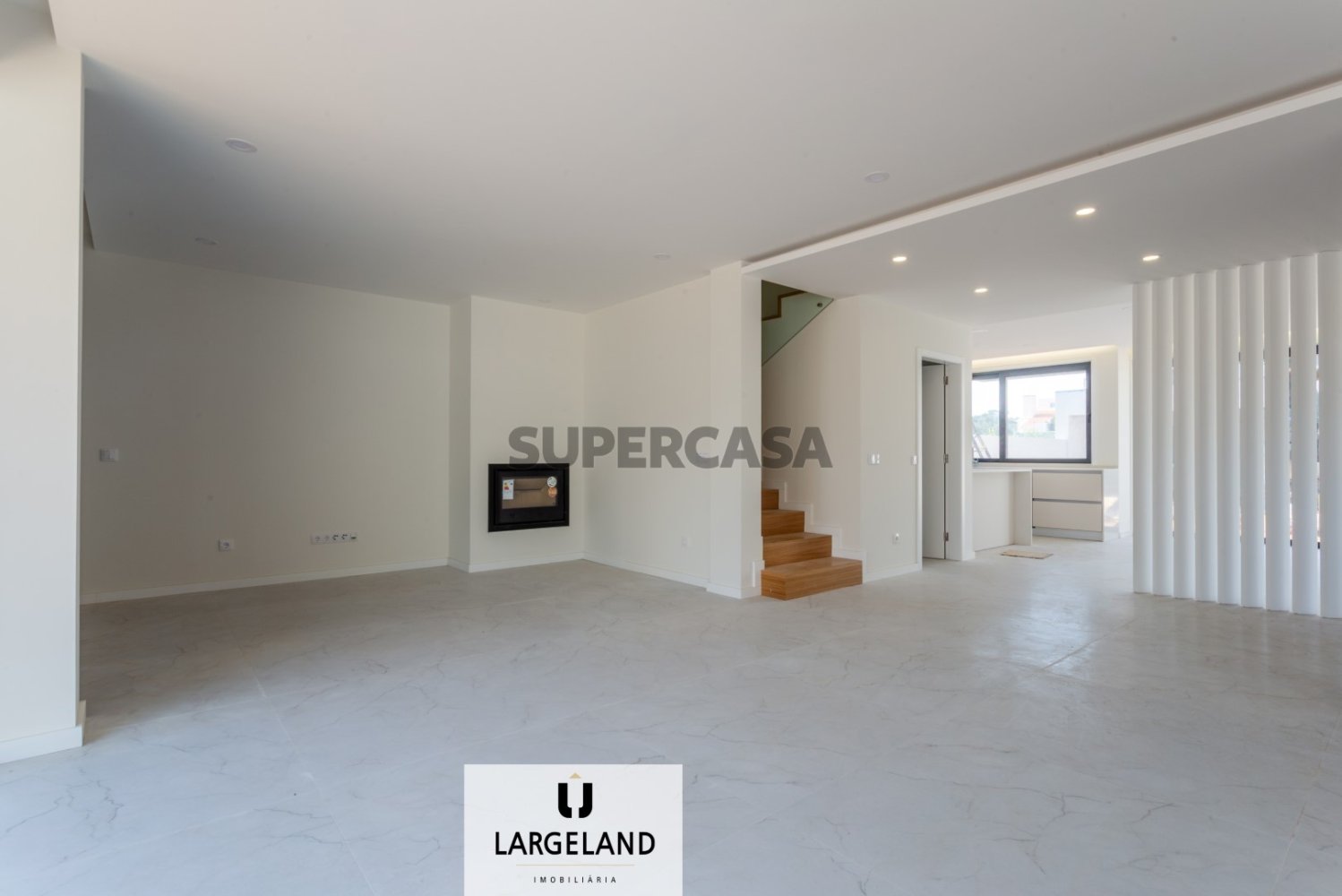 Casa de 3 dormitorios en Arcozelo, Portugal No. 209380