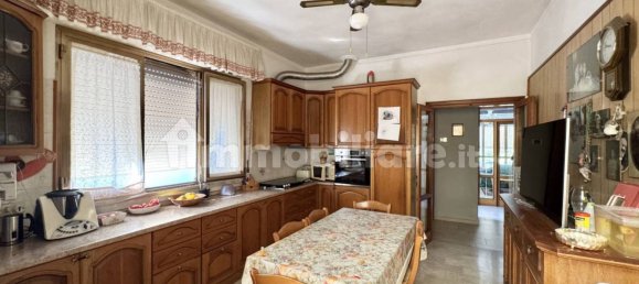 Квартира с 3 спальнями в Виареджо, Италия № 280757 12