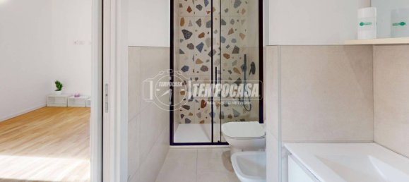 Studio à Milan, Italy No. 277034 9