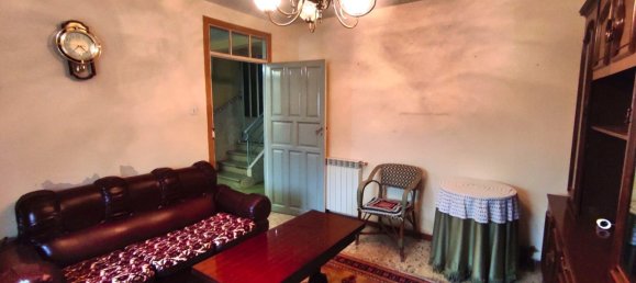 4 bedrooms Townhouse in Chozas de Abajo, Spain No. 76877 3