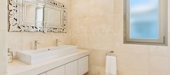 Villa de 5 dormitorios en Marbella, Spain No. 64408 11