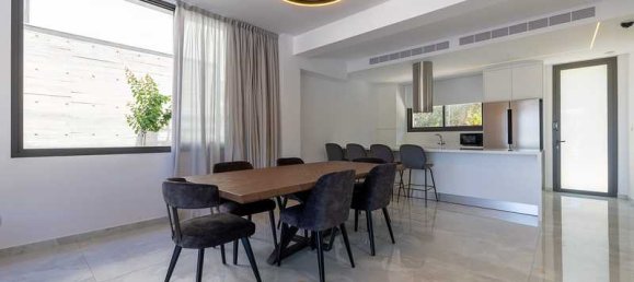 4 bedrooms House in Chloraka, Cyprus No. 7693 6