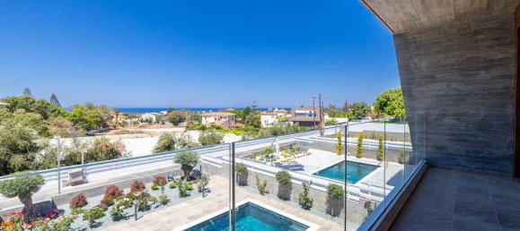 4 bedrooms House in Chloraka, Cyprus No. 7693 12