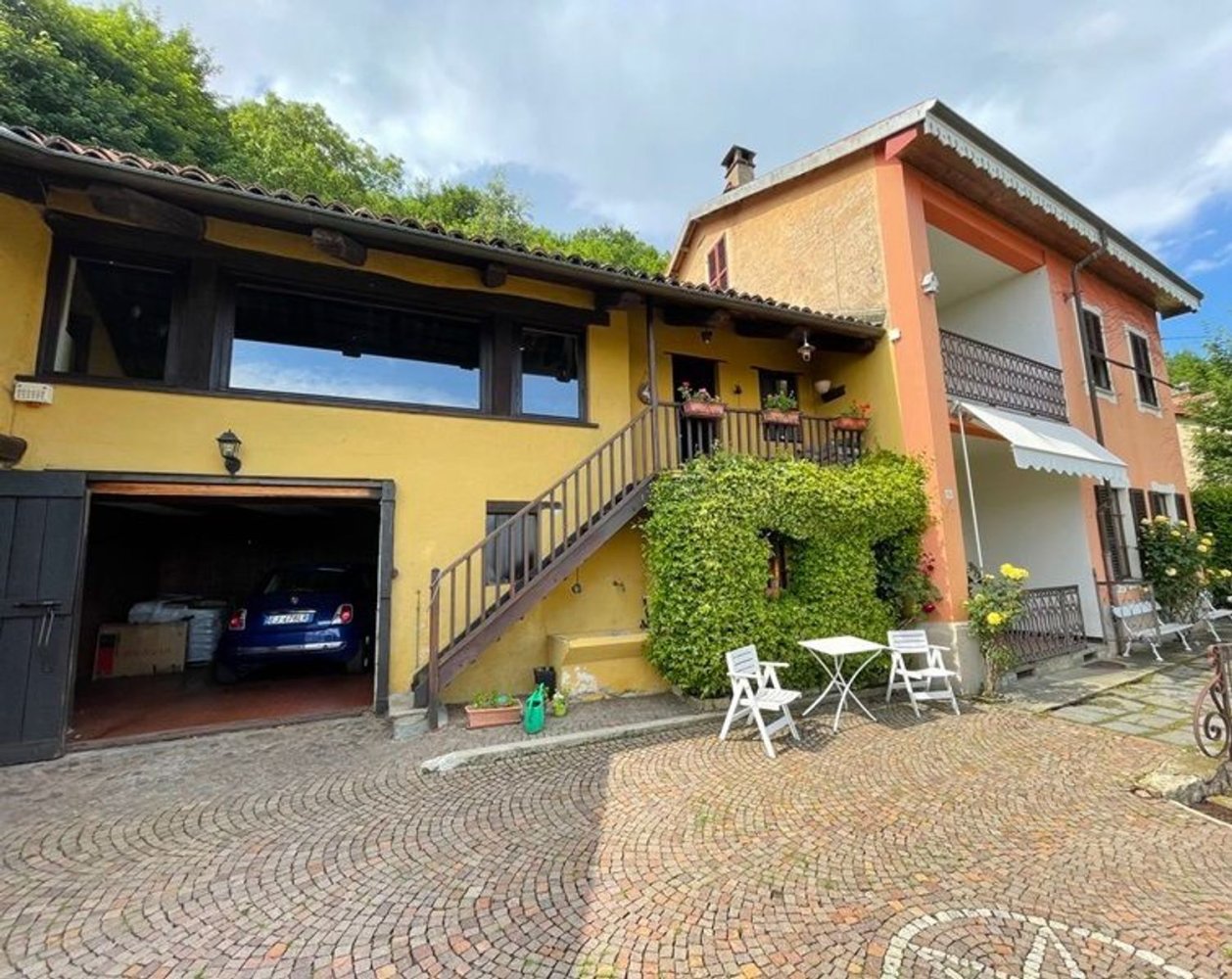 6-salle Maison à Graglia, Italy No. 163000