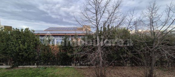 4 bedrooms House in Nocciano, Italy No. 39729 28